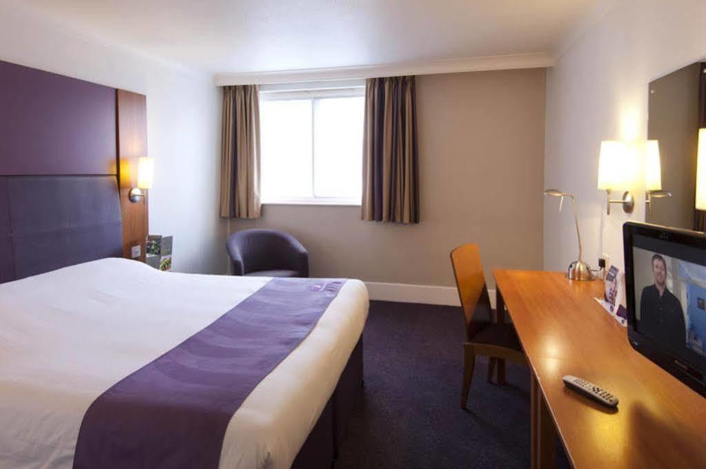 Premier Inn Brentwood Kültér fotó