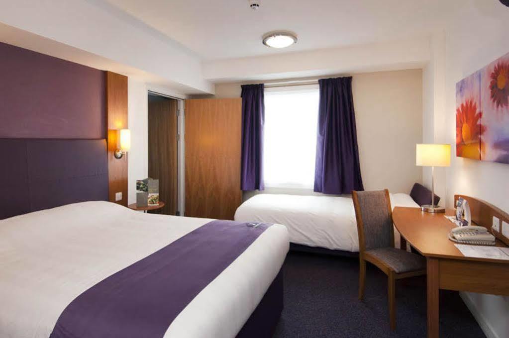 Premier Inn Brentwood Kültér fotó