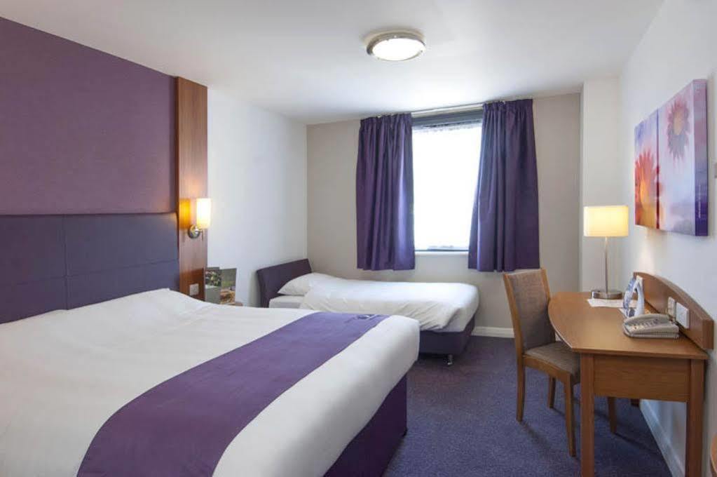 Premier Inn Brentwood Kültér fotó