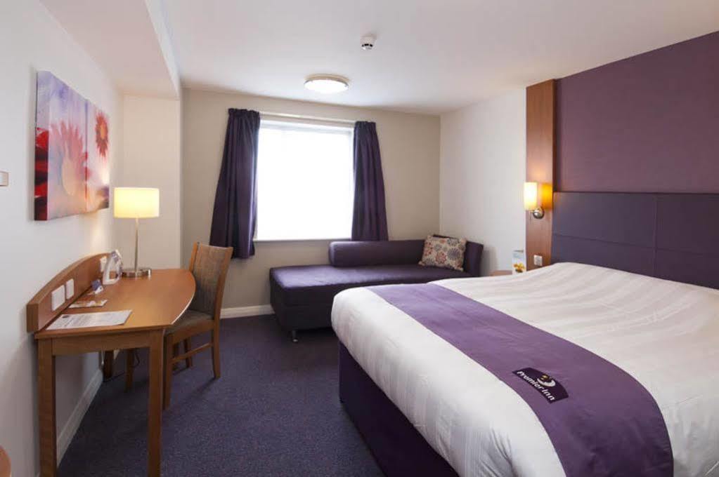 Premier Inn Brentwood Kültér fotó