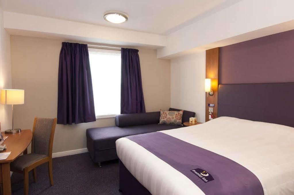 Premier Inn Brentwood Kültér fotó