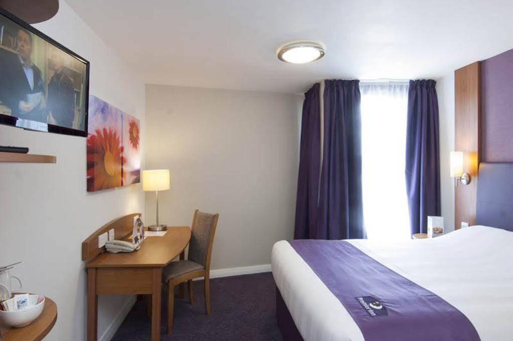 Premier Inn Brentwood Kültér fotó